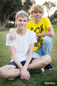 Puppy-Love-Bryce-Foster-Jamie-Ray-at-8teenboy-2
